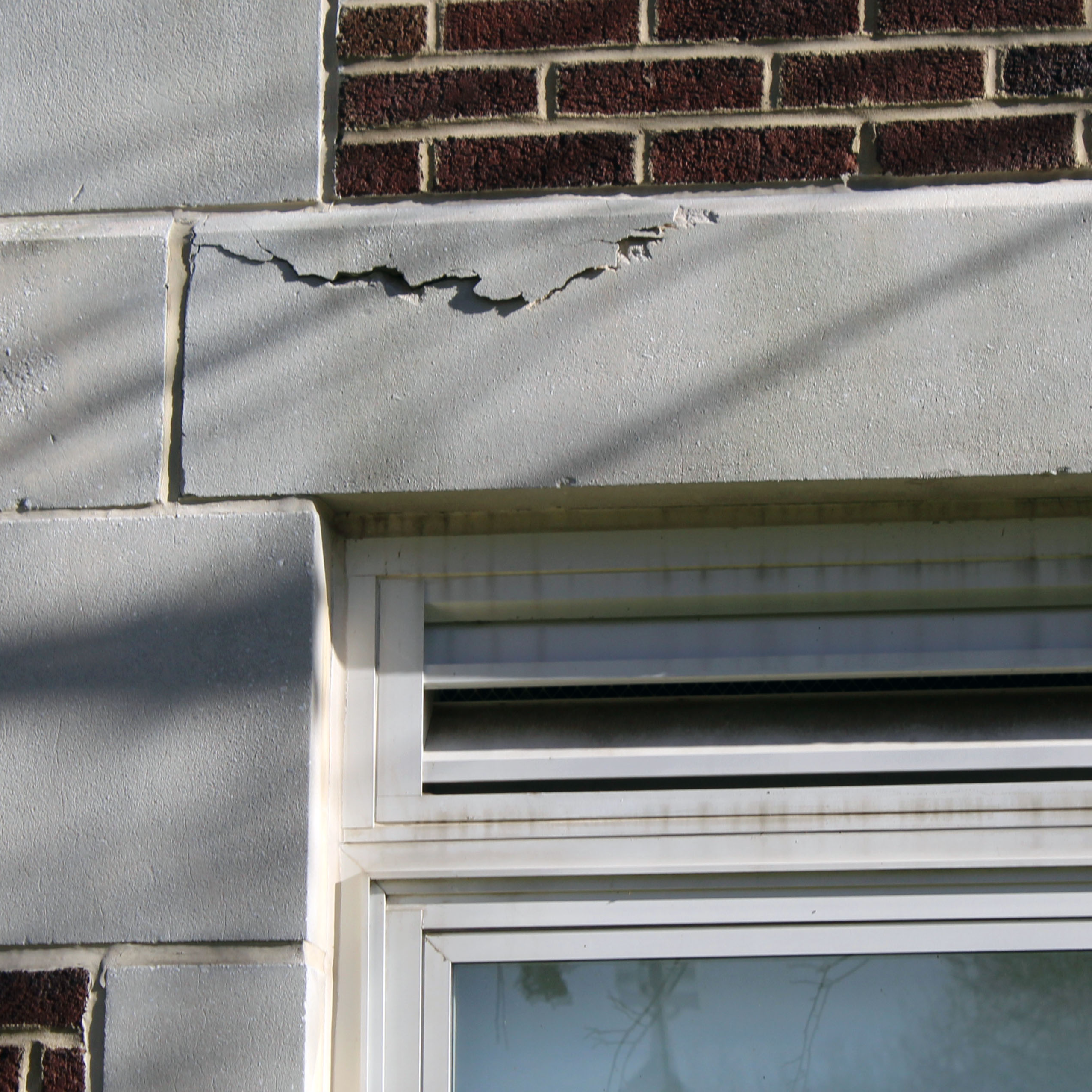 cracked lintel at middle school 