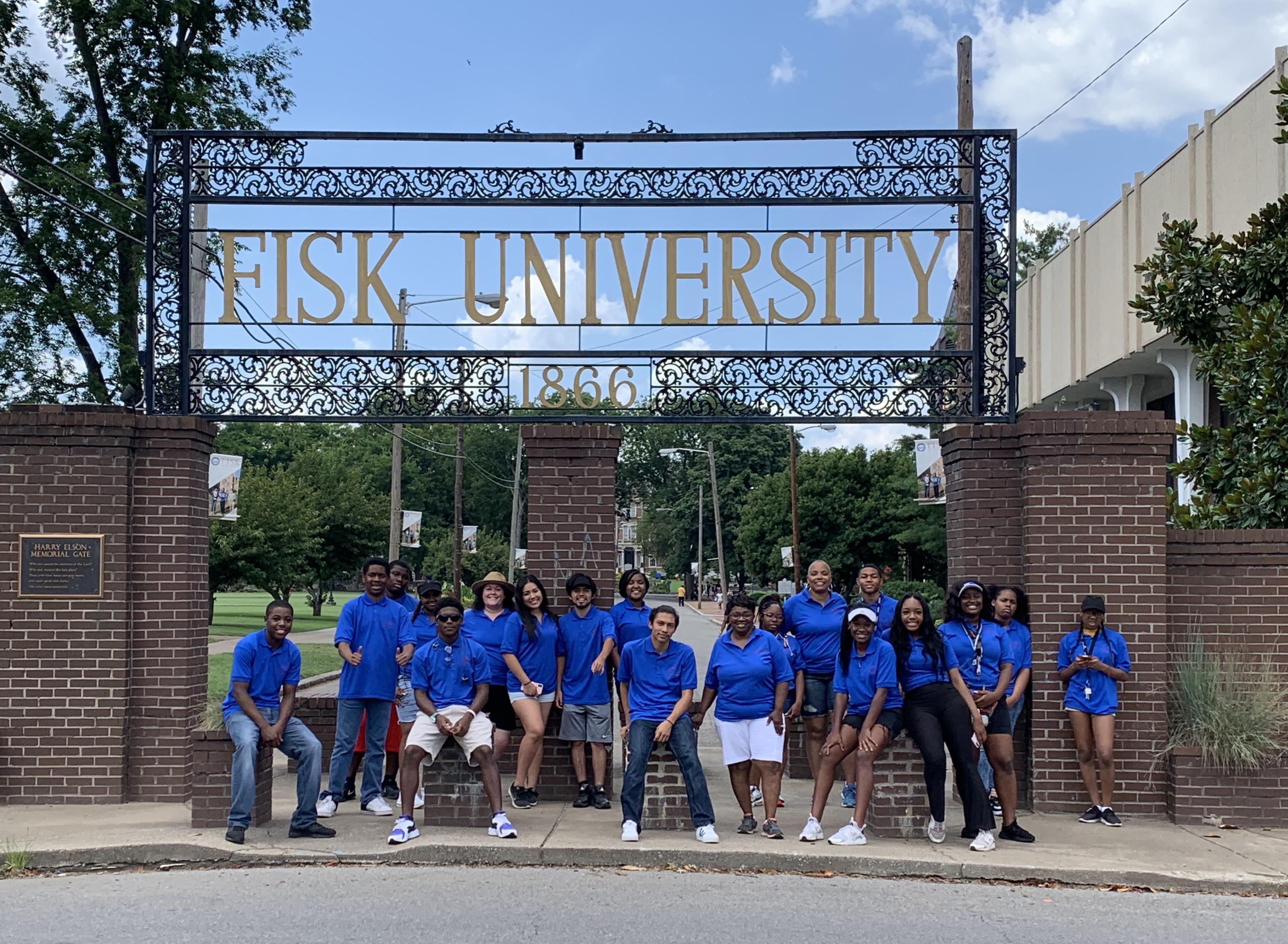 Students in front of Fisk University