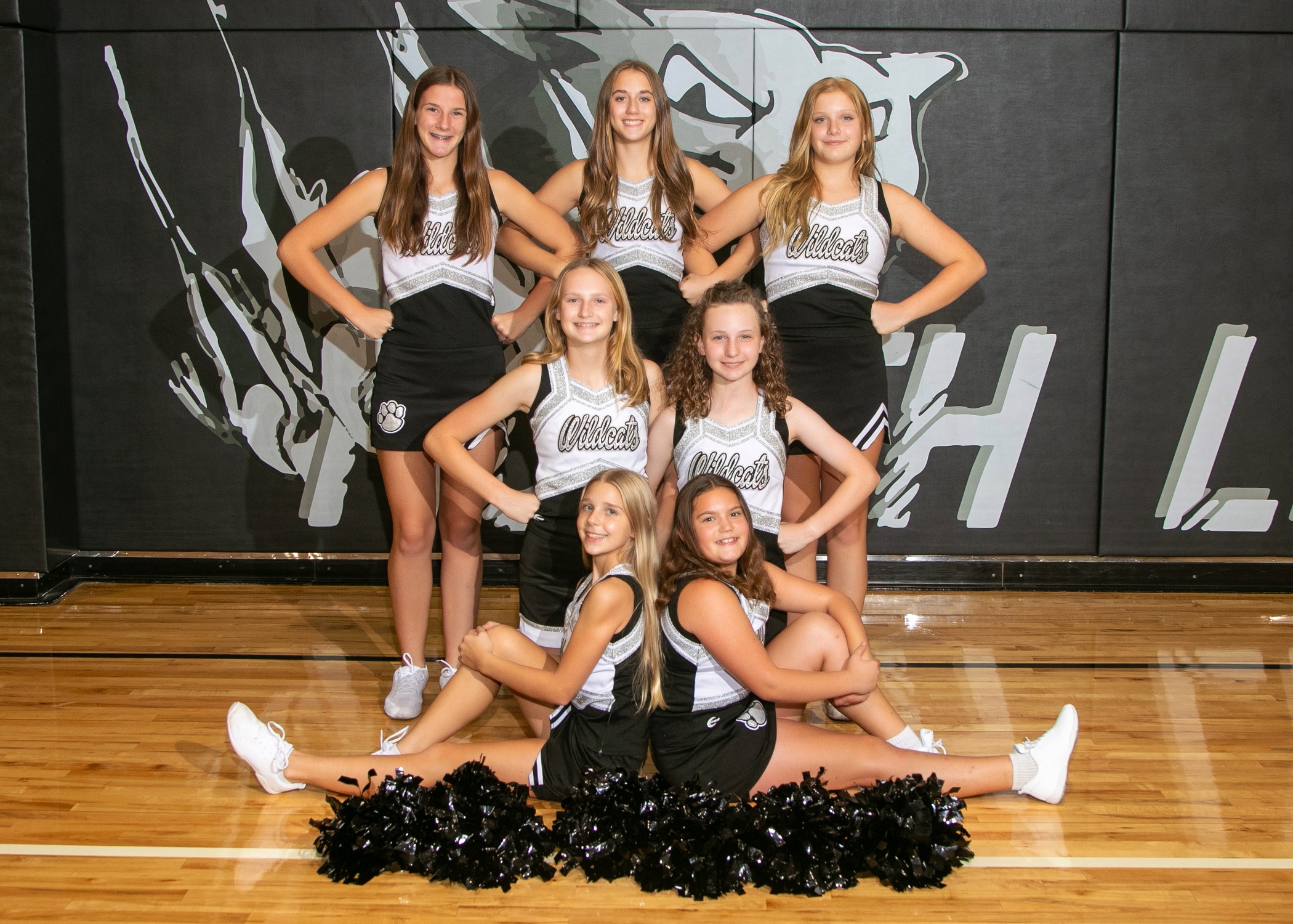 2025-26 NLC Cheer Team