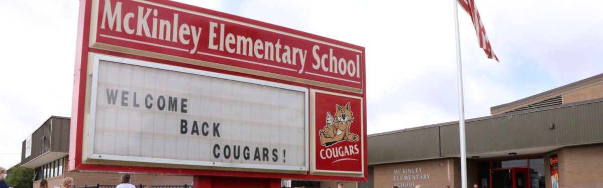Welcome Back Cougars sign