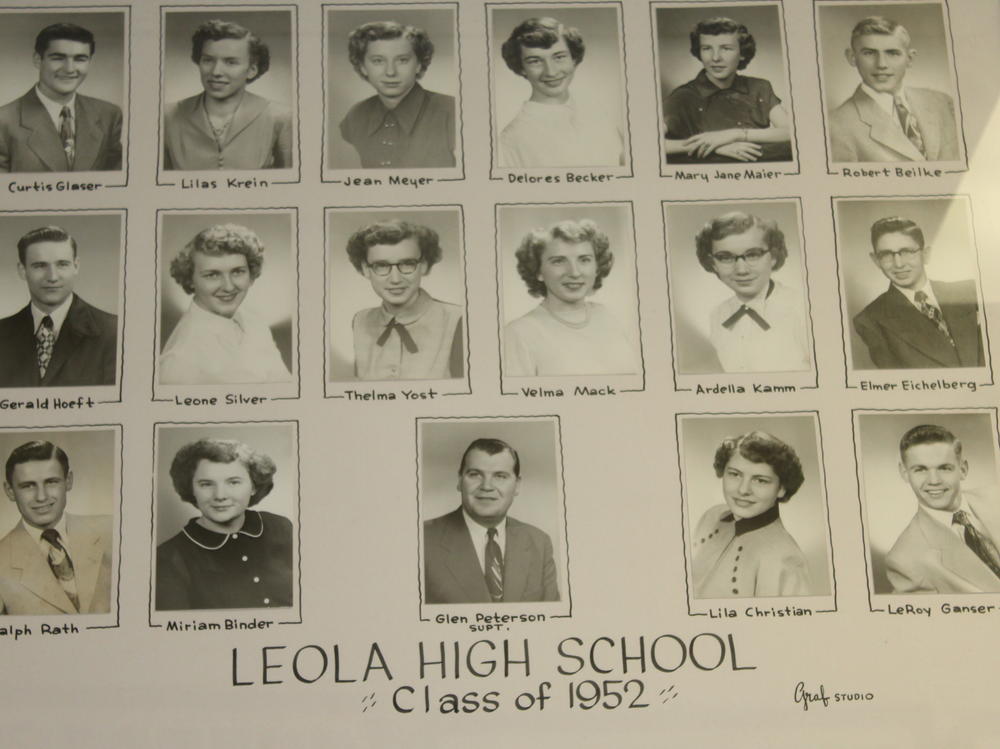 alumni 1952