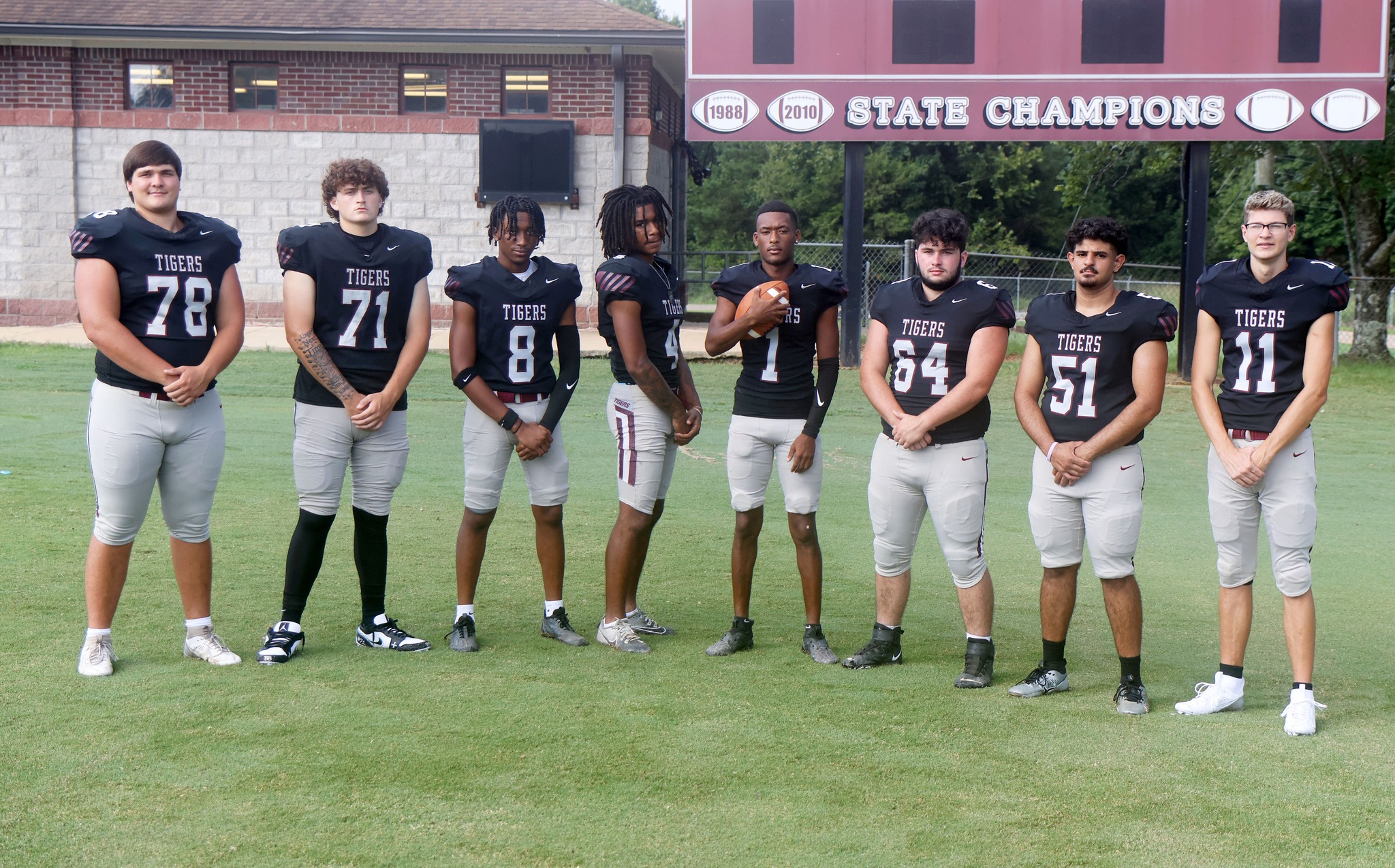 THS football seniors 2025