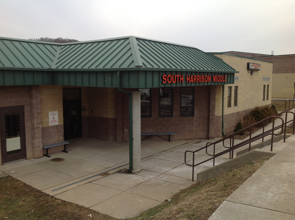 Photo of South Harrison Middle School.