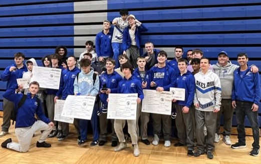 photo of lakeland wrestling team 
