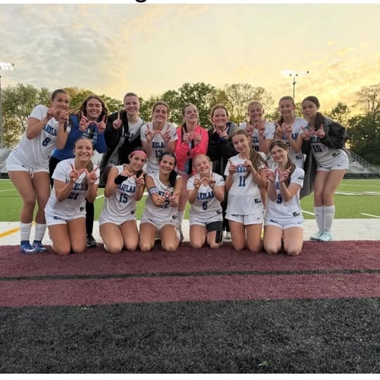 team photo of girls soccer team