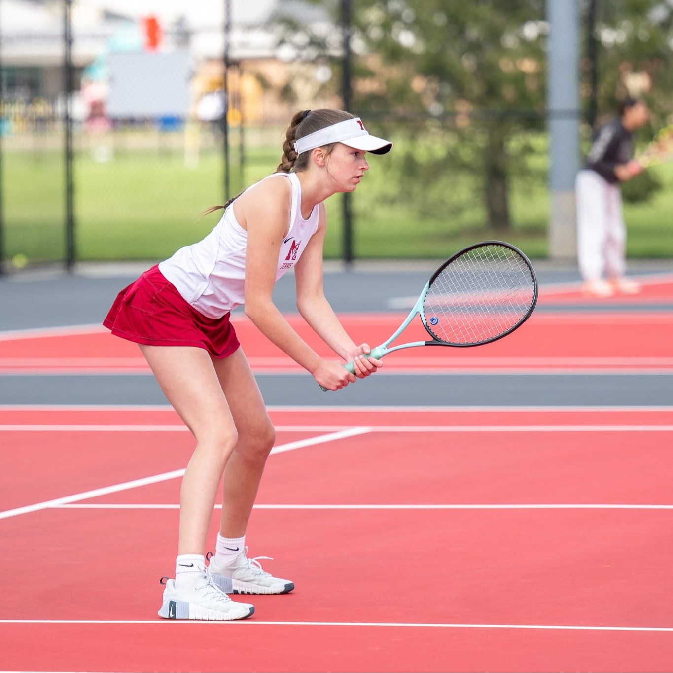 girl tennis player ready to receive serve