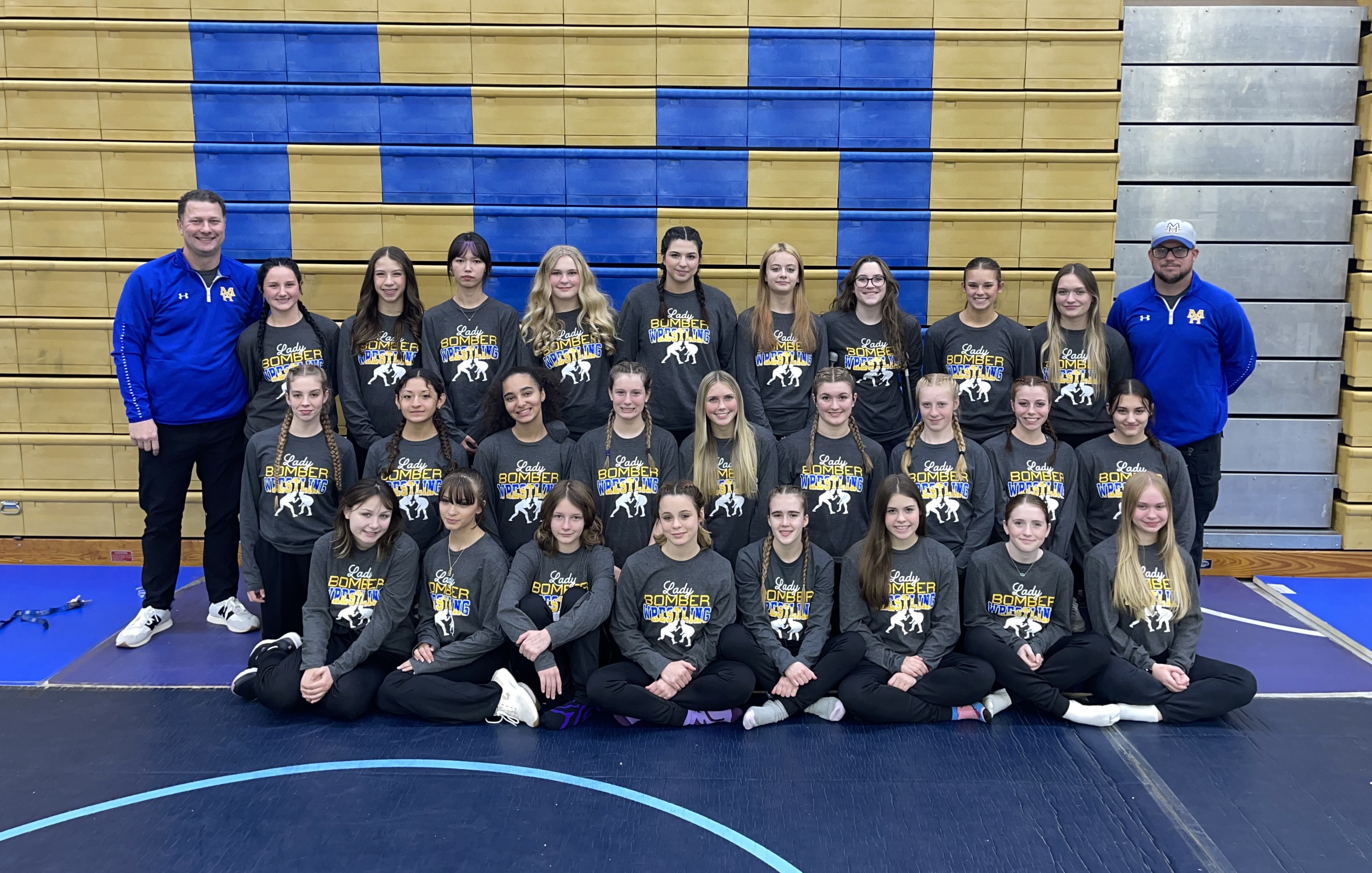 girls wrestling