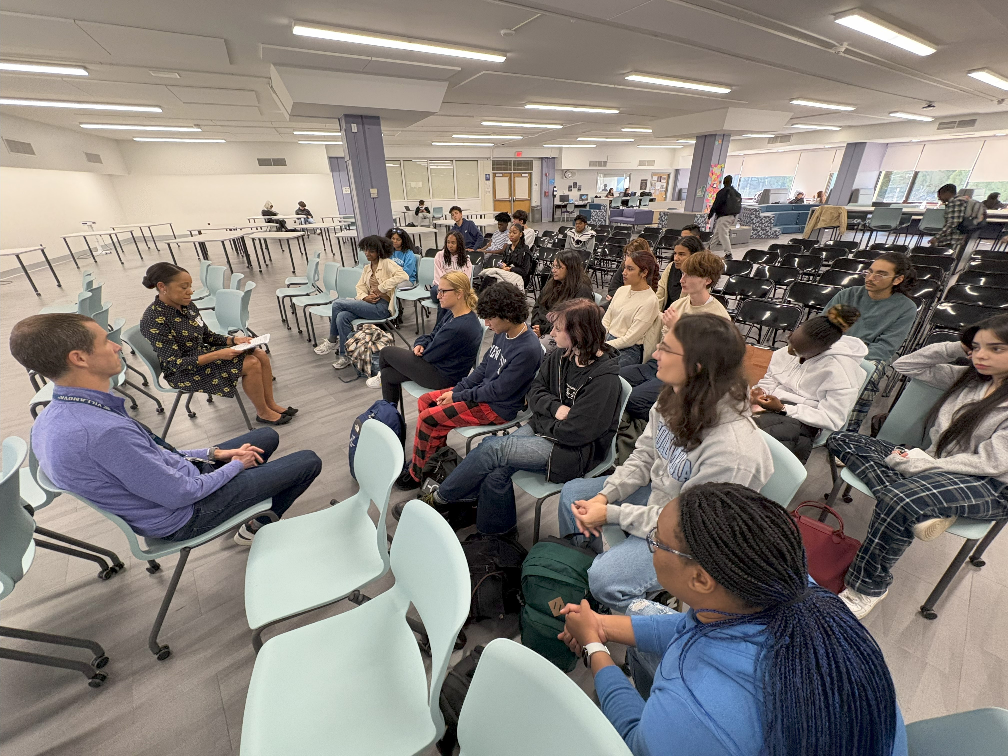 New RNew Rochelle Mayor Yadira Ramos-Herbert speaks with Mr. Tim Kuklis' AP Government classochelle Mayor 