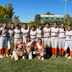 2021 La Junta Softball Team take Regional