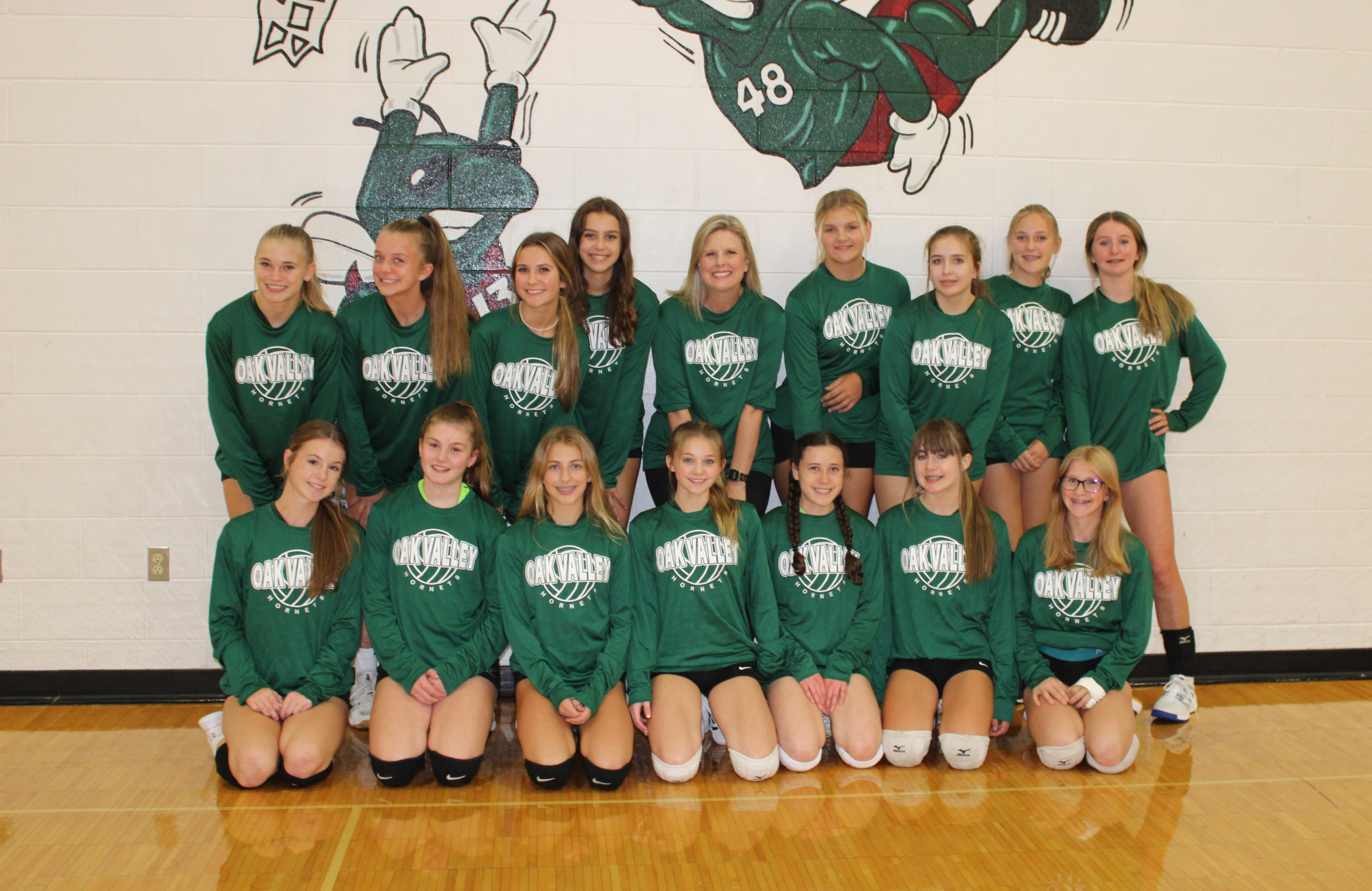 8th grade girls volleyball team