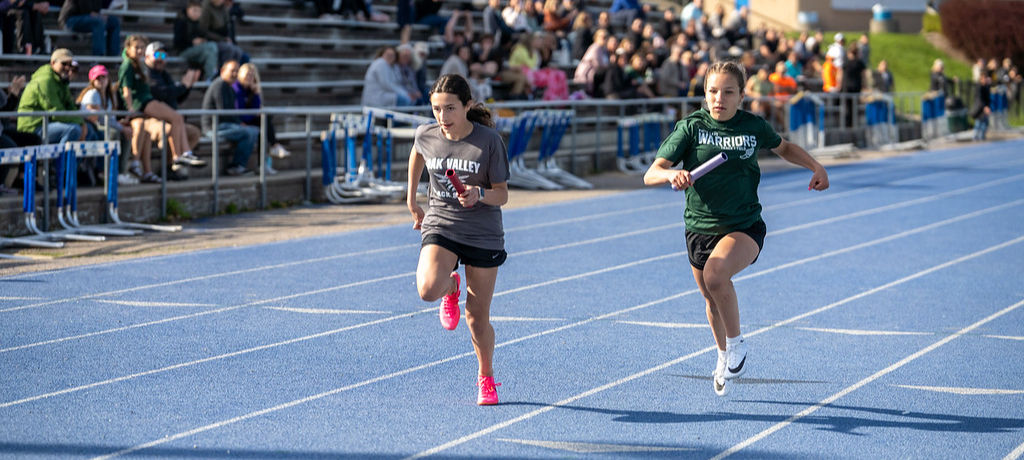 two girls running a race