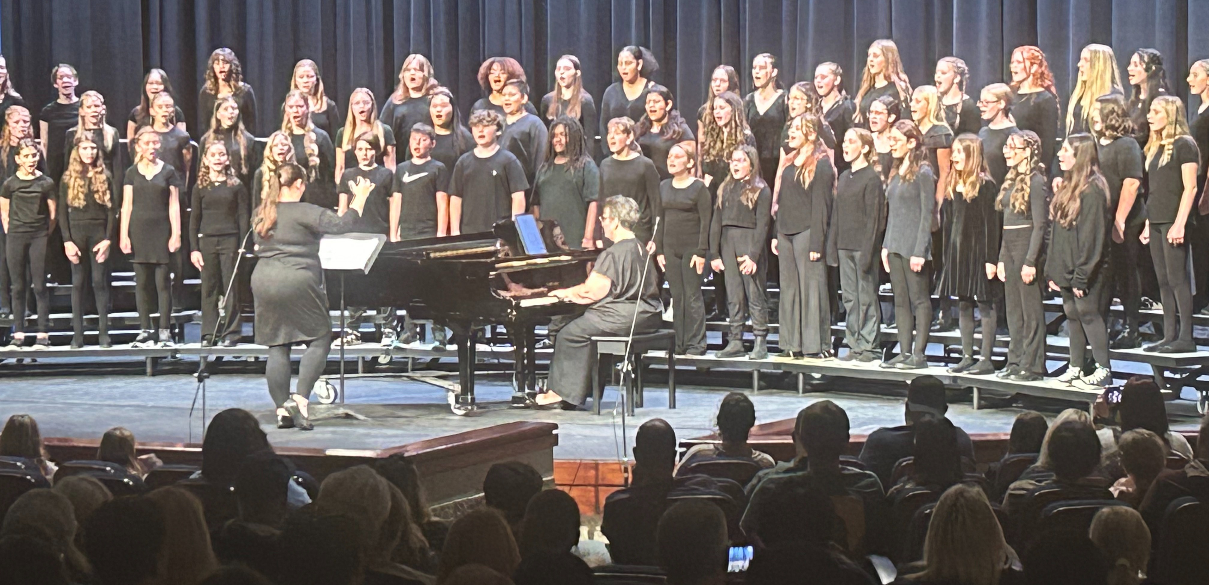 choir wears black in concert