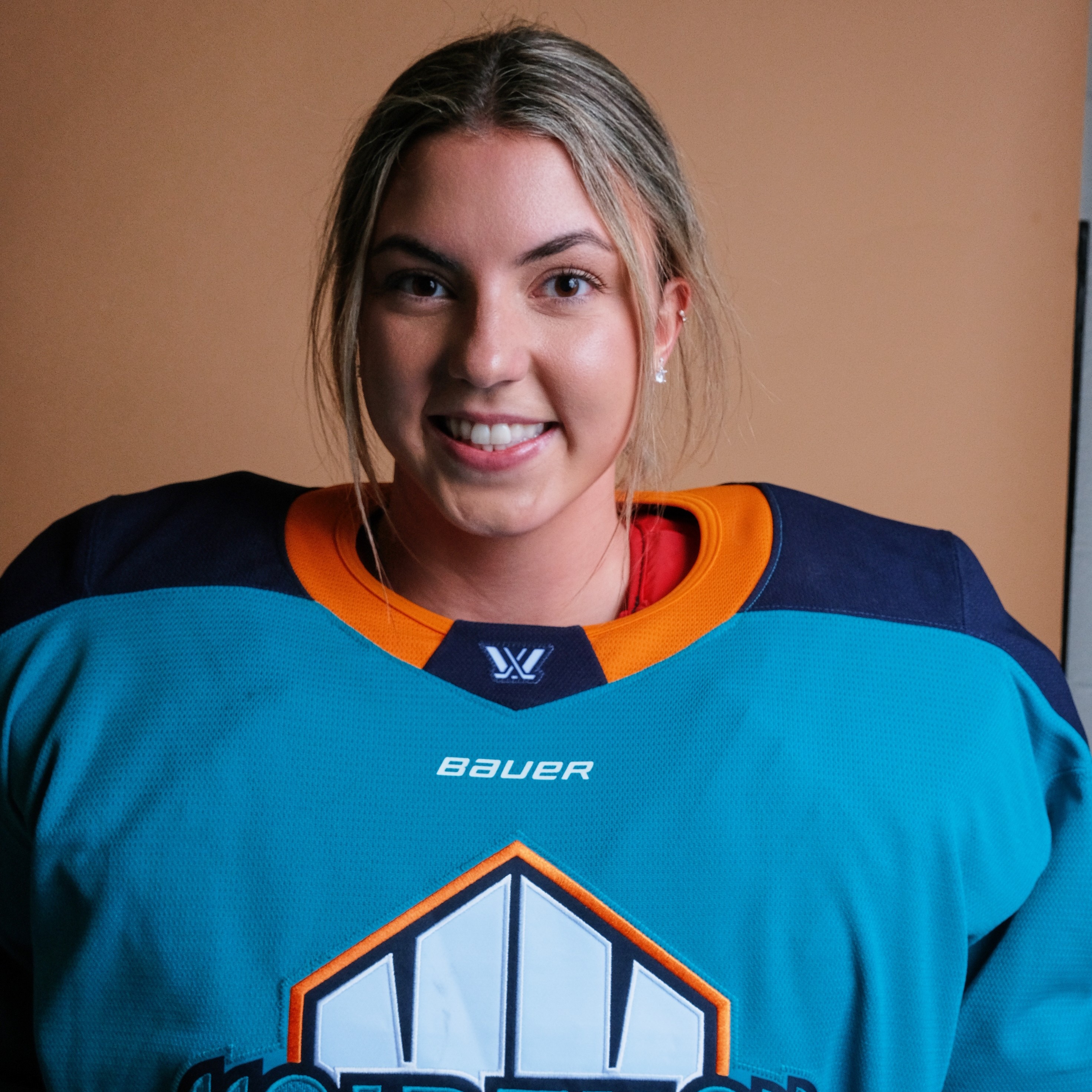 Callie Shanahan goalie for the New York Sirens of the PWHL