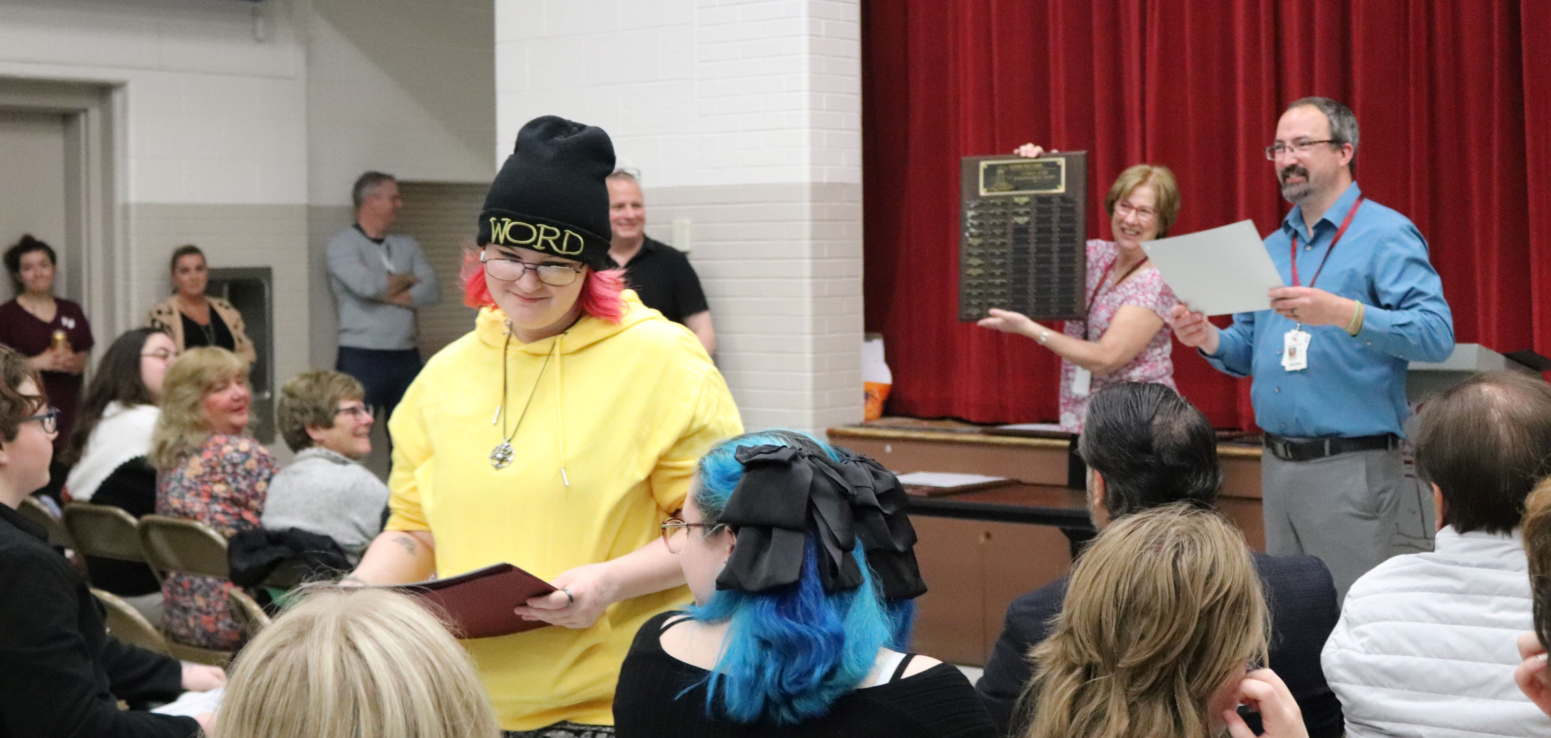 HHS Student Recieves Award