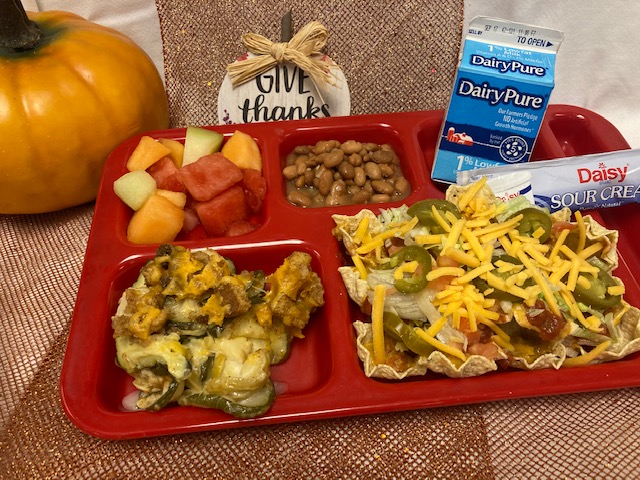 Beef nachos lunch tray
