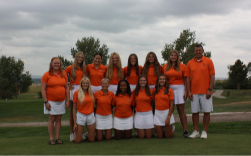 2022 Girls Varsity Golf Team group picture