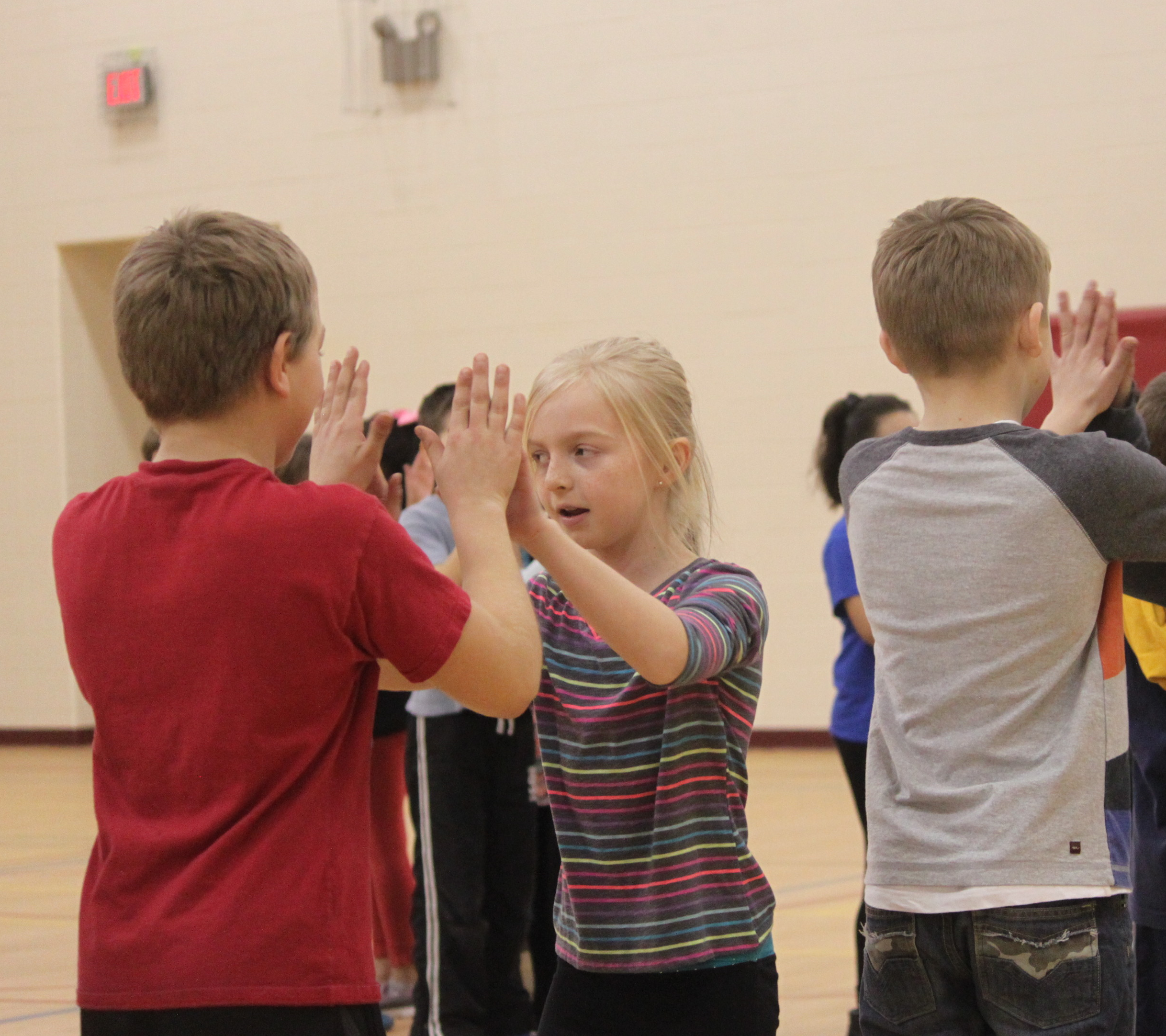 kids dancing