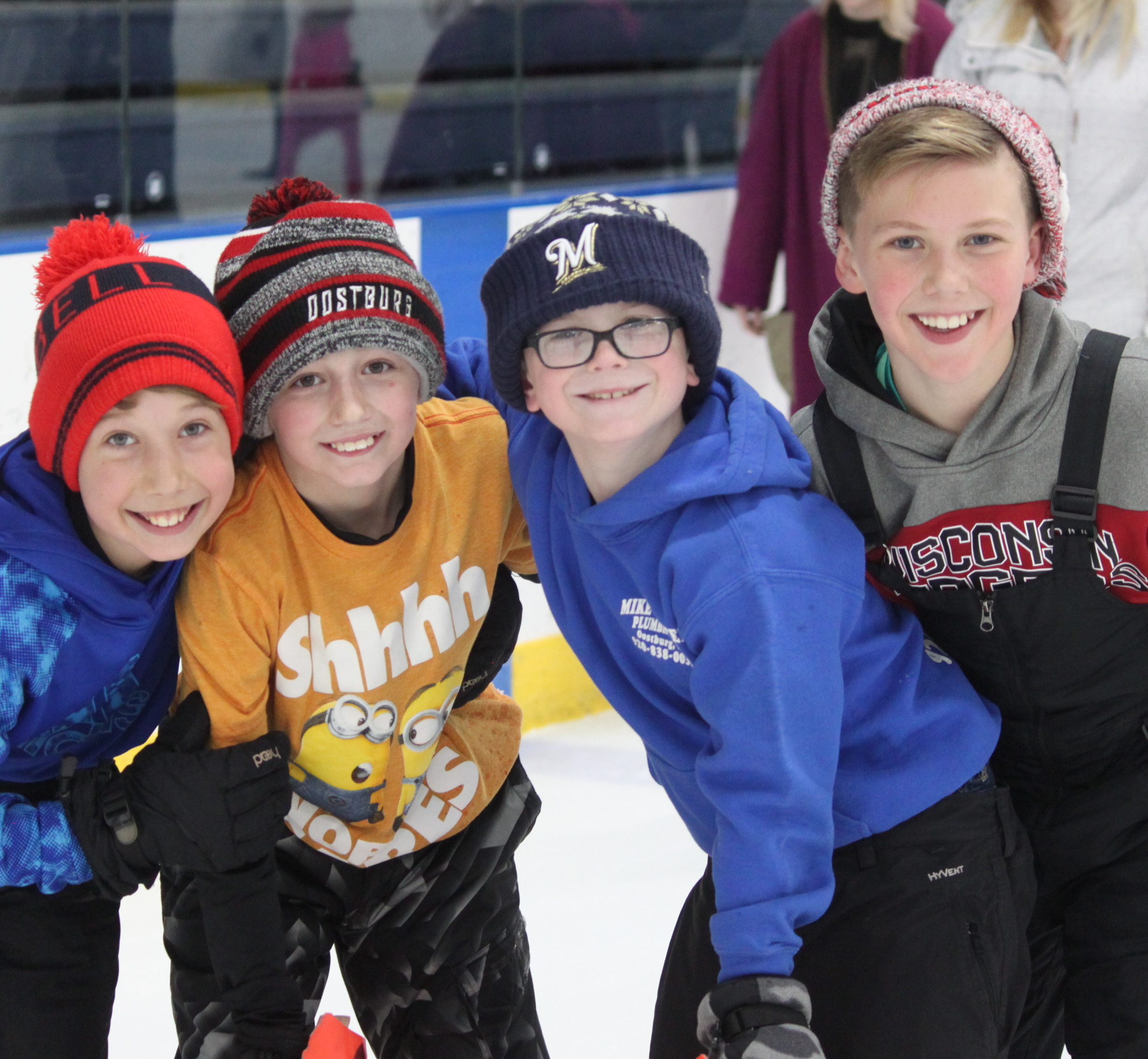 boys ice skating