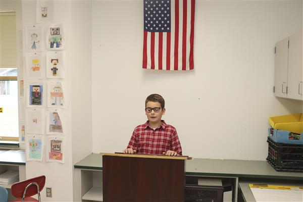 Upper Elementary School Student Council Officers Take Oath of Office photos