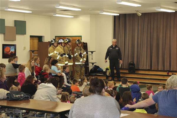 Primary Elementary School Holds “Fire Safety Day” Photos