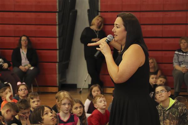 4/24/19 - Erin Gruwell Visit (Upper Elementary)