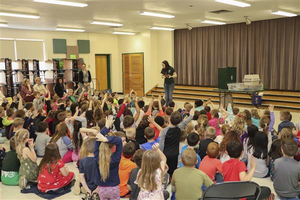 4/26/19 - Primary Elementary School Celebrates “One School, One Book”