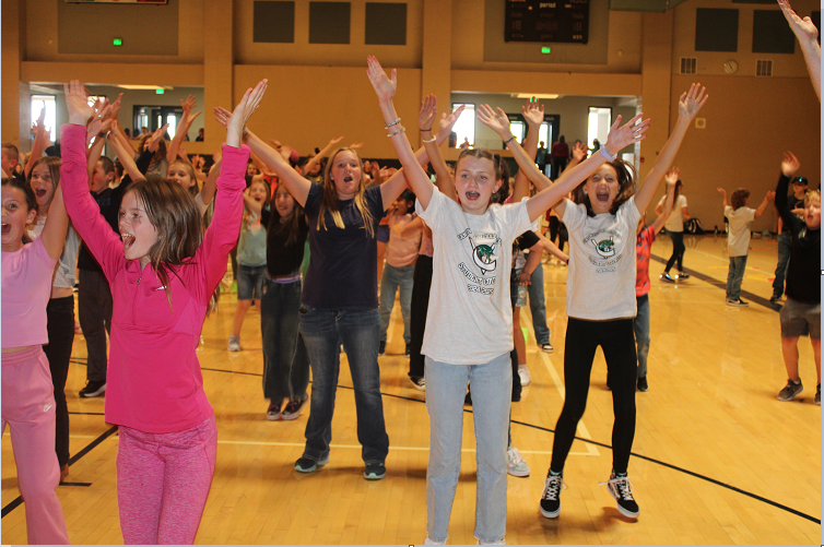 pic of students at back-to-school bash