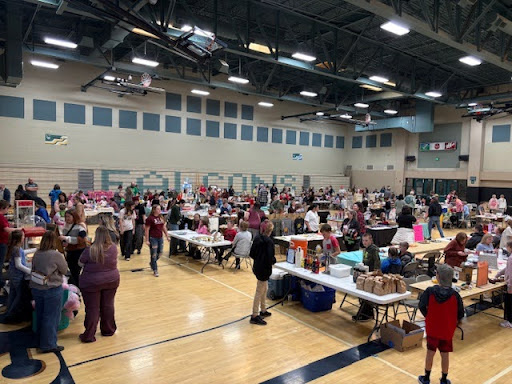 students at cvms makers market