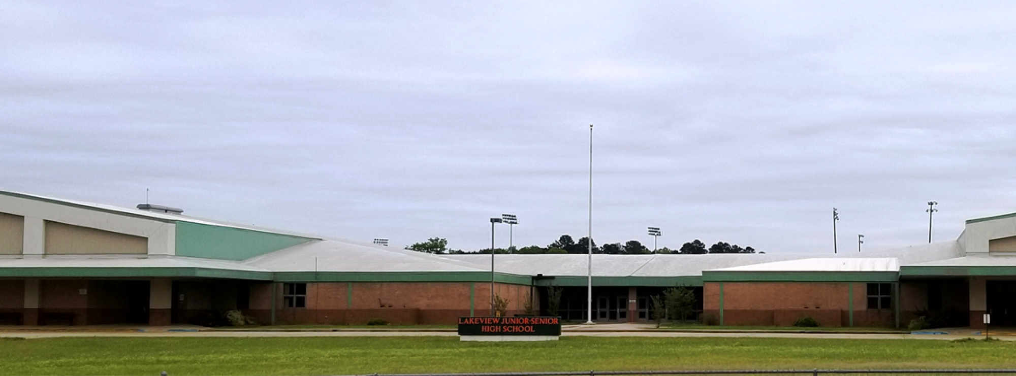 Lakeview High School Outside of Building