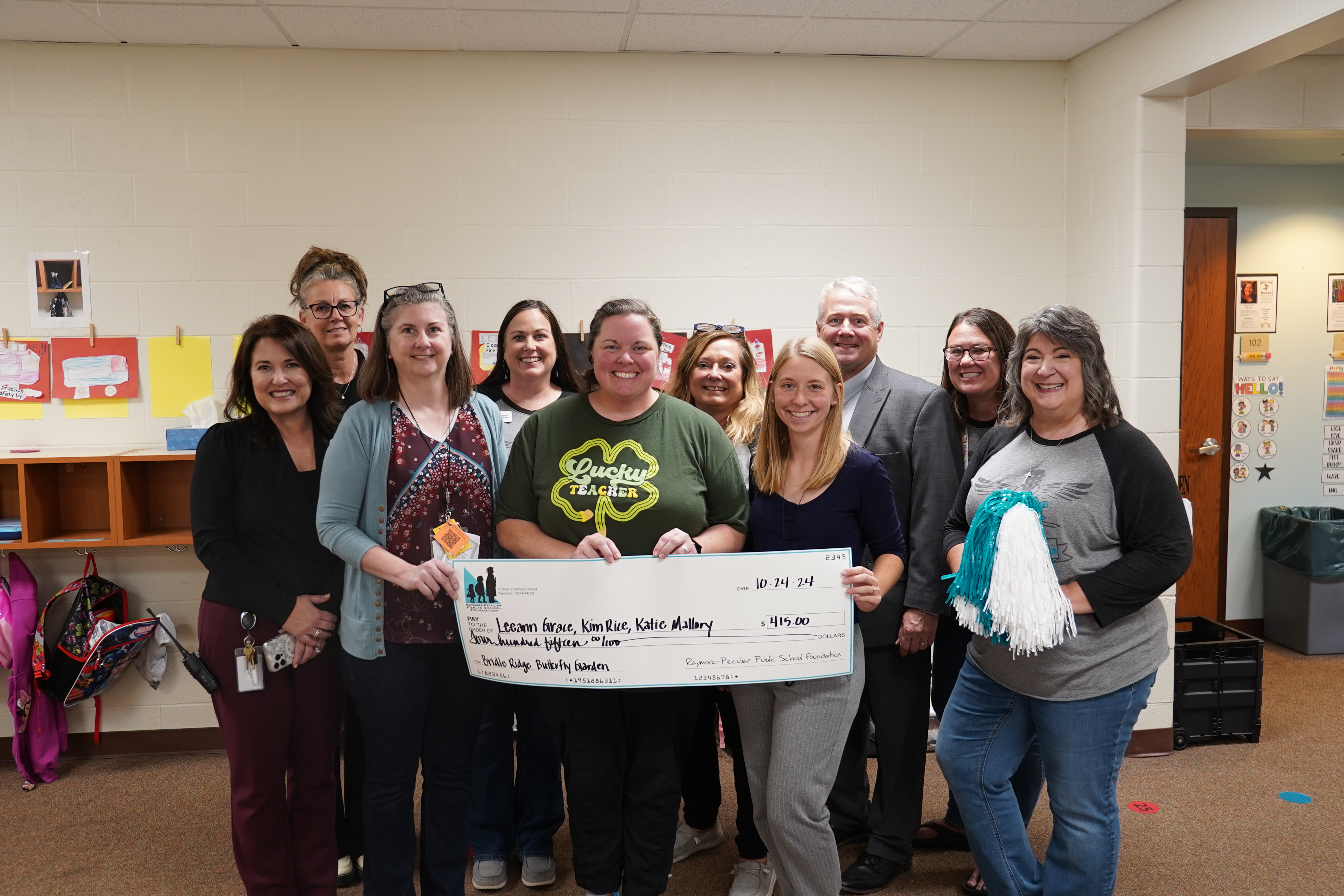 Bridle Ridge Kindergarten teachers receive a grant