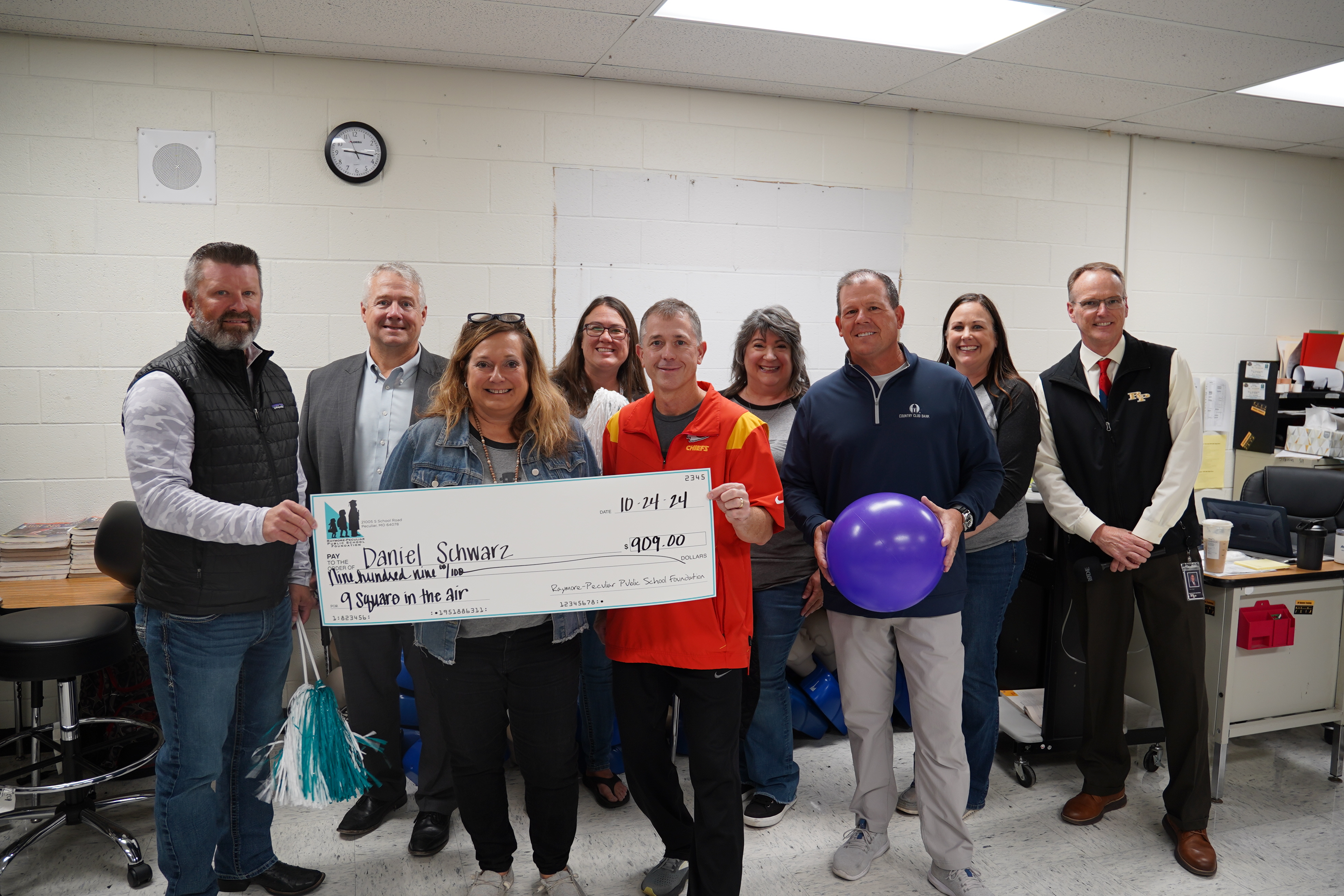 High School Teacher Dan Schwarz receives a grant