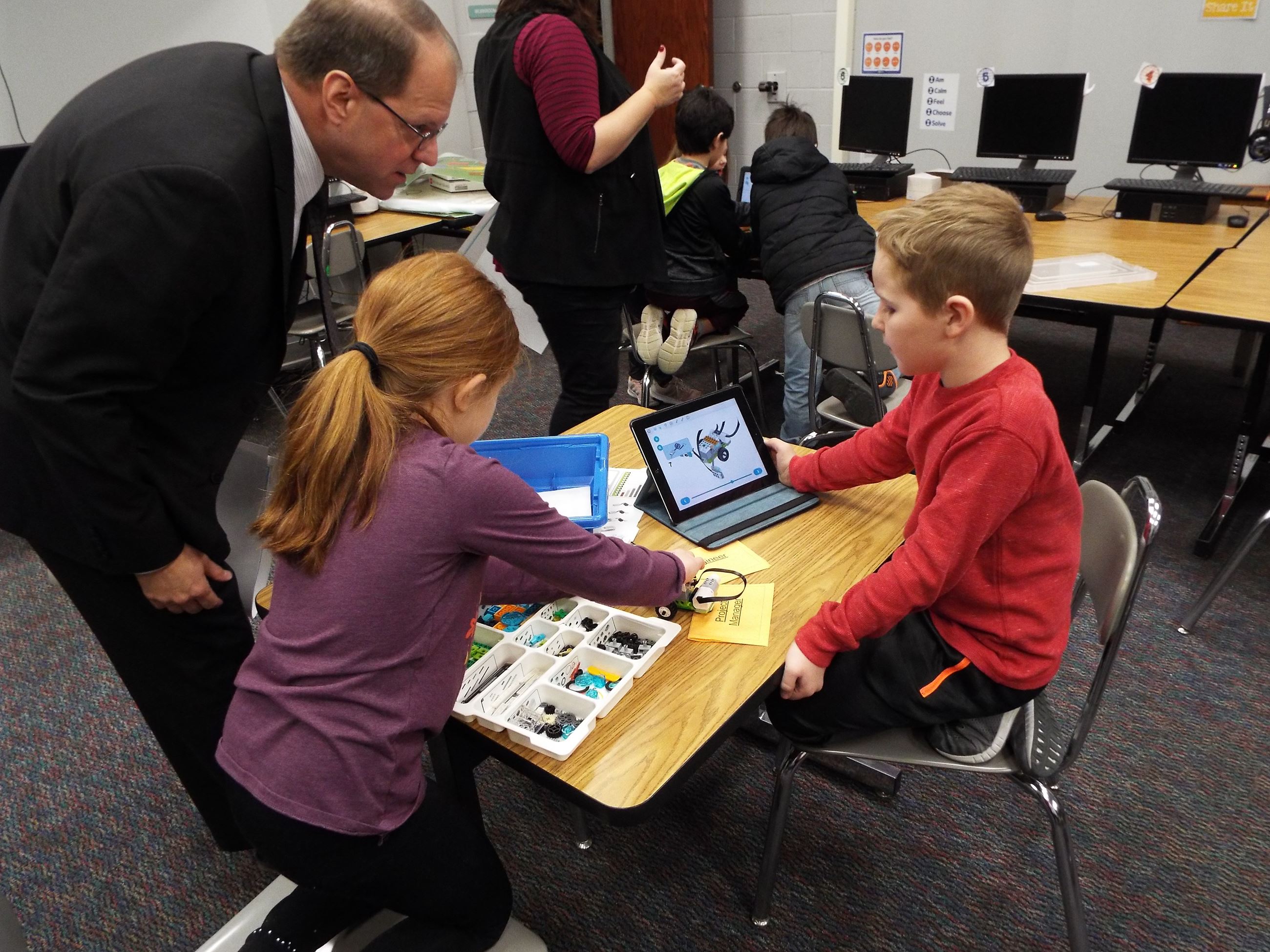 Second graders use Lego WeDo kits for engineering projects