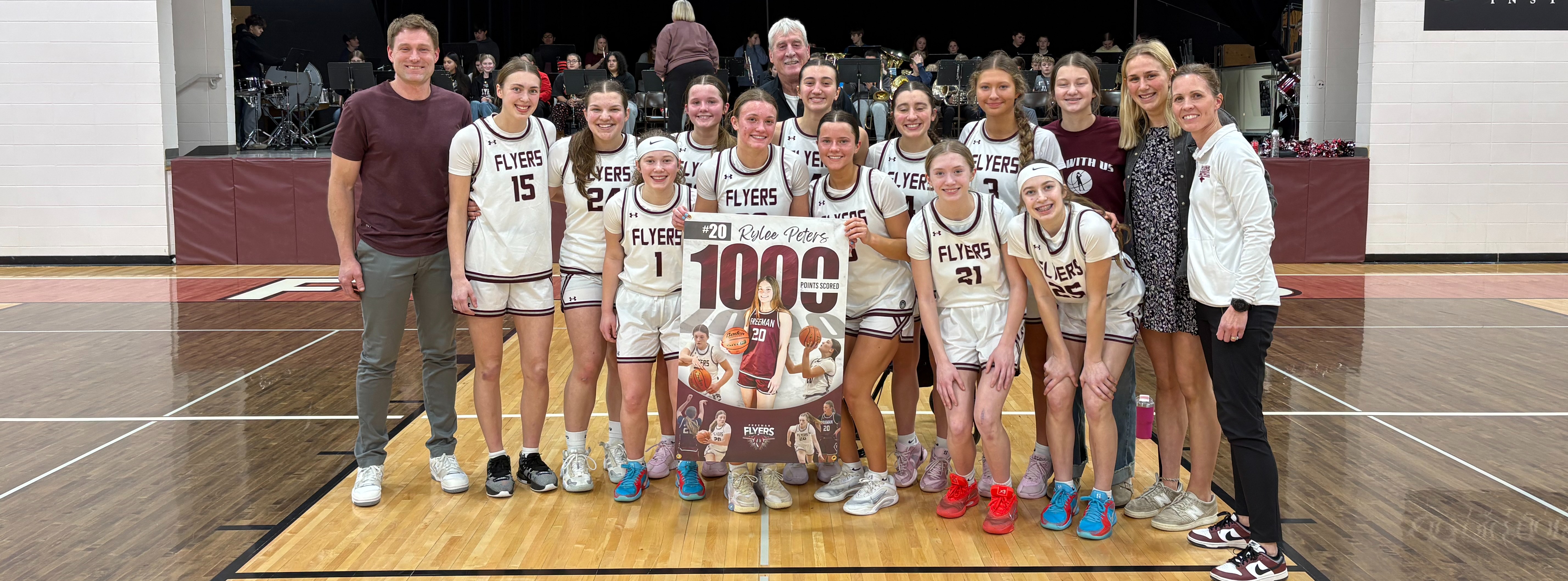 Rylee Peters 1000 points team photo