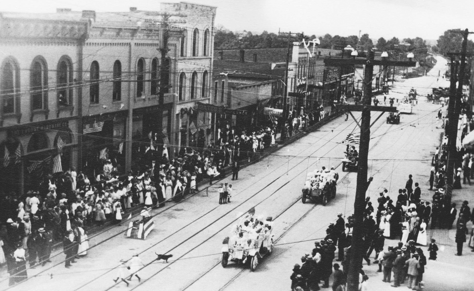 1912 Homecomers’ Parade.  Going east on West Main Street – near North Street