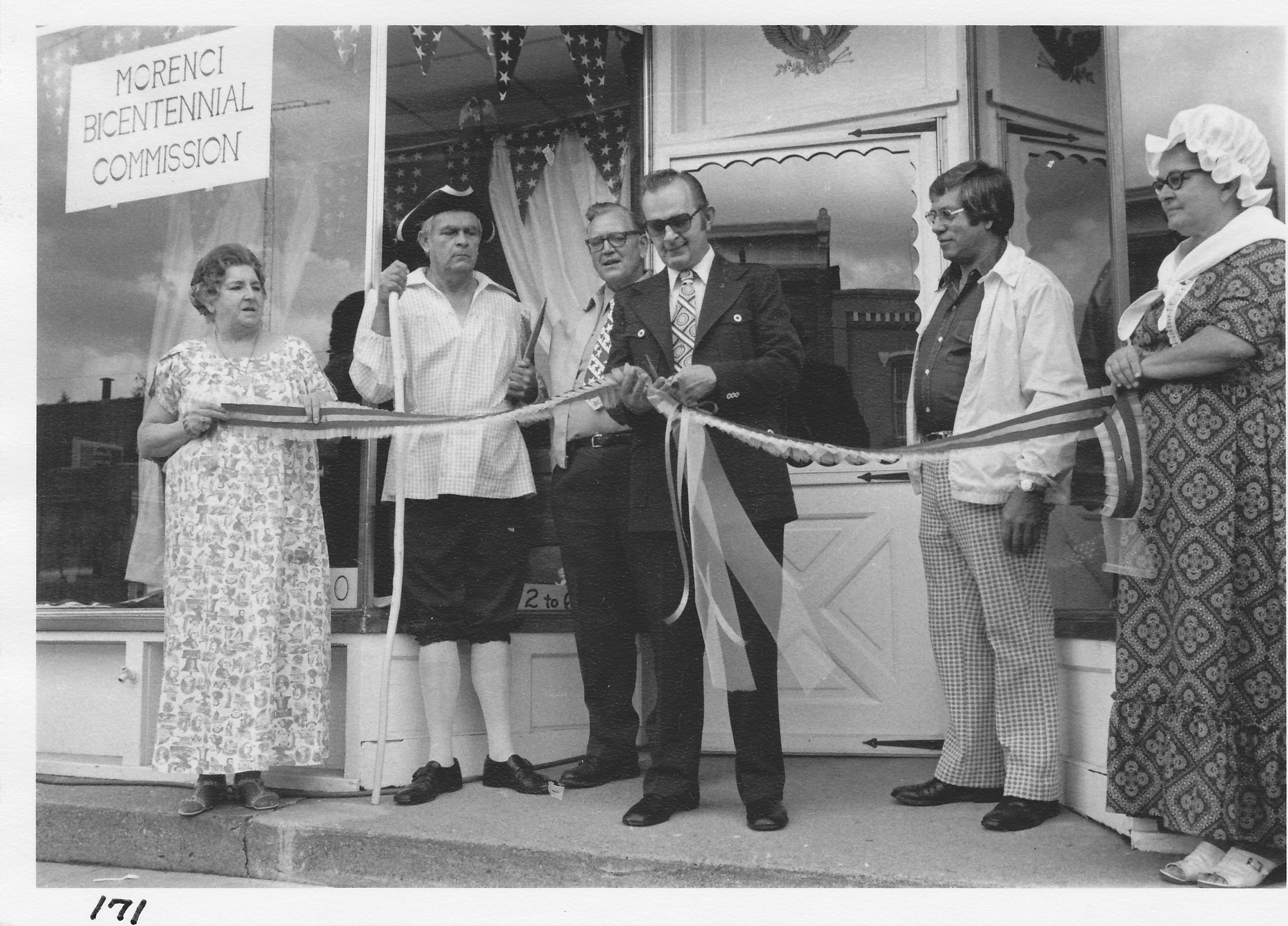 Bicentennial Celebration, 1976.  Mary Bell, Doyle Bell, Joe Shultz (Bicentennial Chairman), Mayor Dwayne Rendel, Jay Funk, Mrs. Joe Shultz.