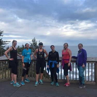 Staff runners taking a break at Belle's View overlook