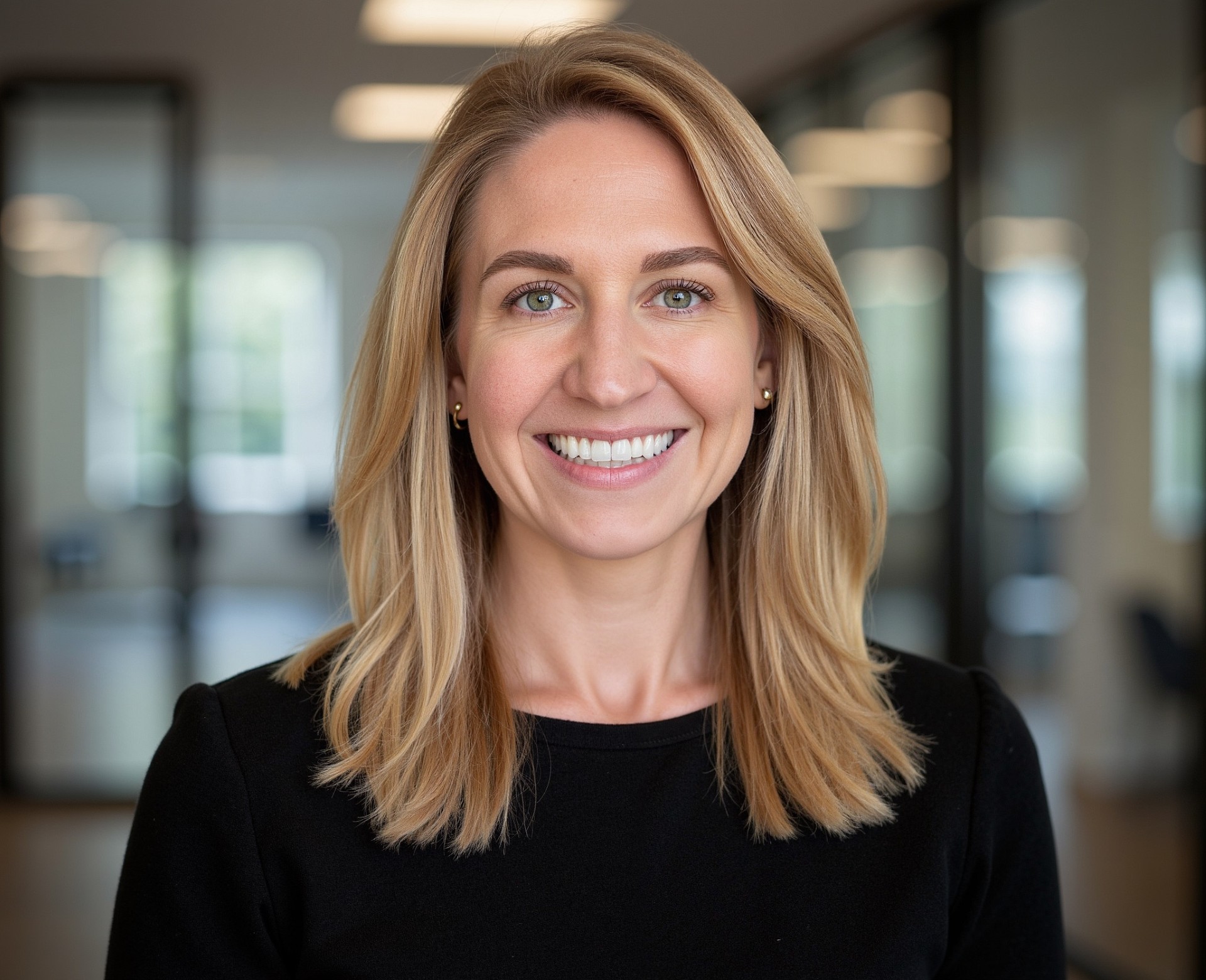 headshot of Renee Senander