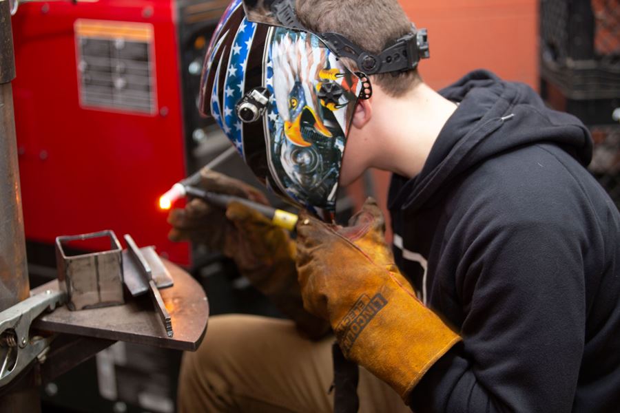 WELDING / METAL FABRICATION