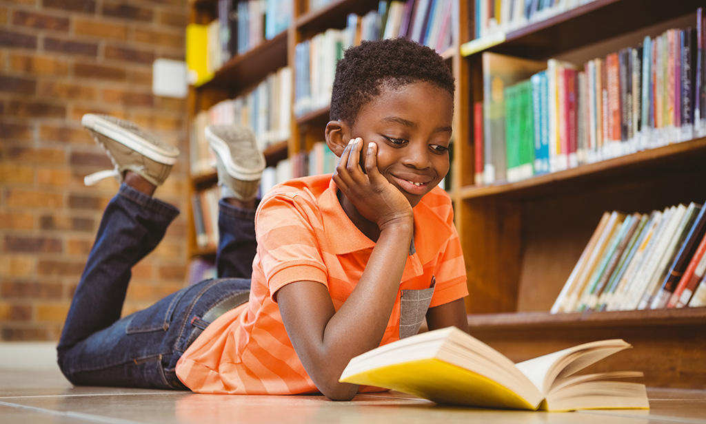 Students love to read at Owen Intermediate Media Center! 