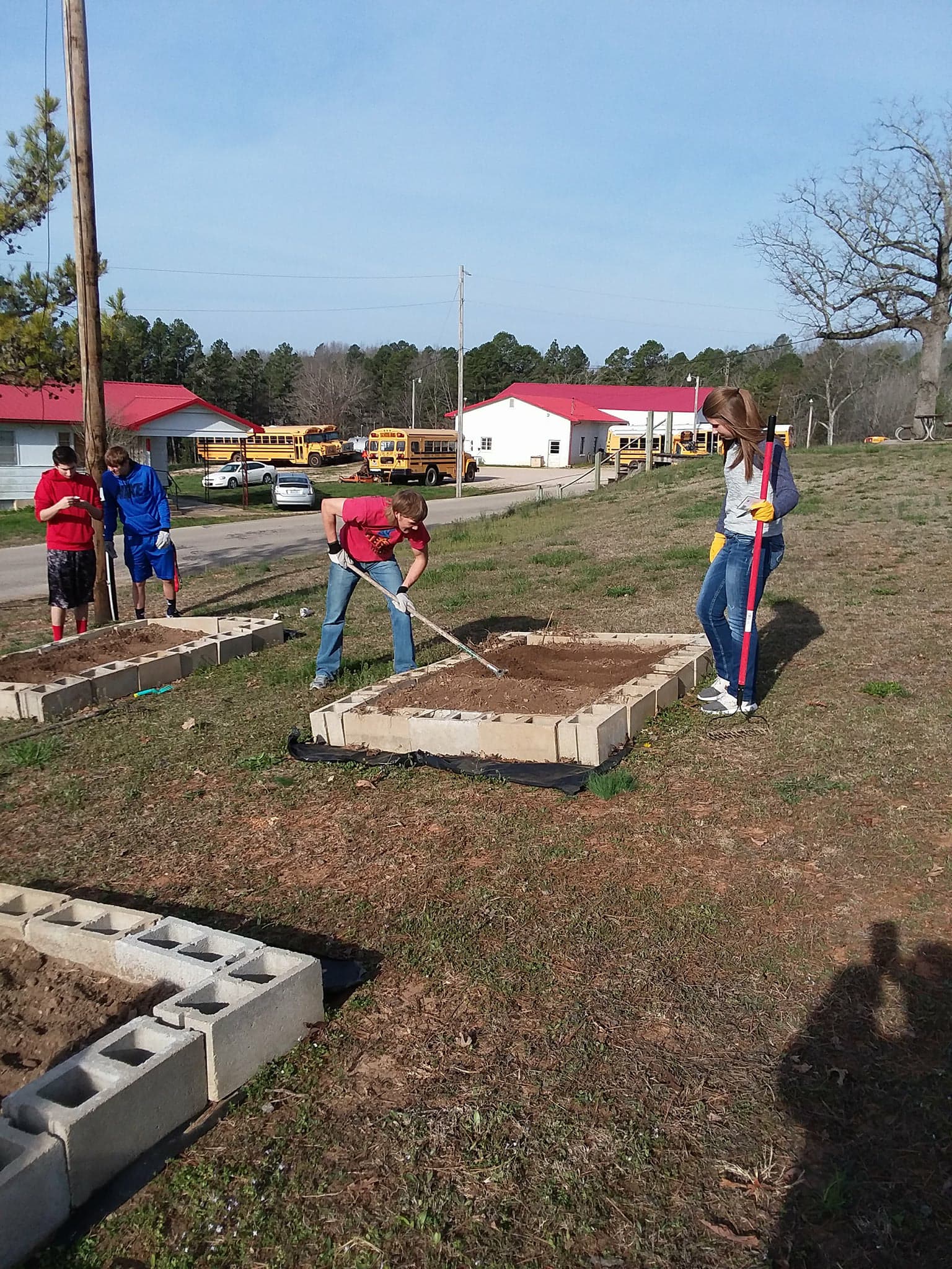  Mrs. Thompson's Botany class working on their gardens.