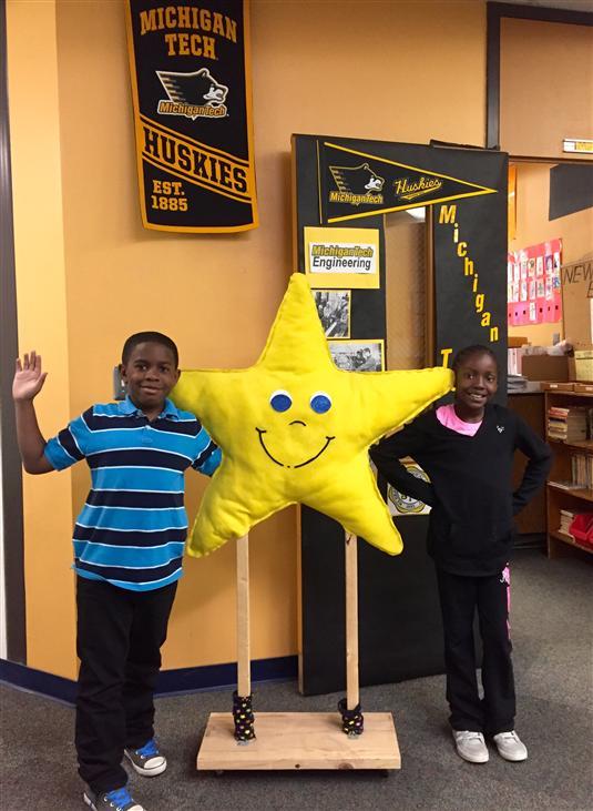 photo of stella the star visiting mr. held's class