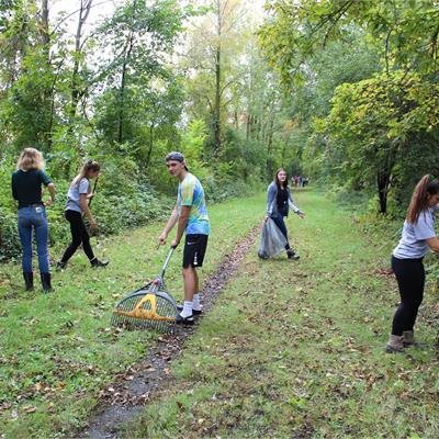 NHS Cleans the Greenway | York Central School District