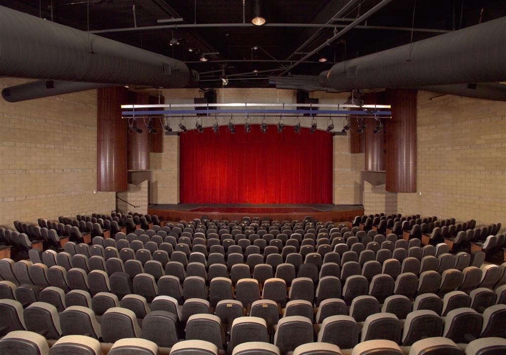Maxine Theater