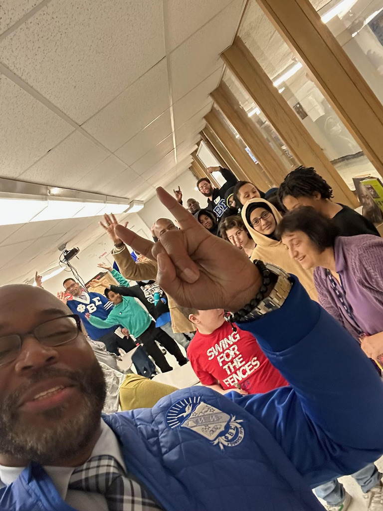 Dr. Shaun Mason and his brothers of the Phi Beta Sigma (ΦΒΣ) fraternity came to Paige talk about American agricultural scientist and inventor, George Washington Carver.