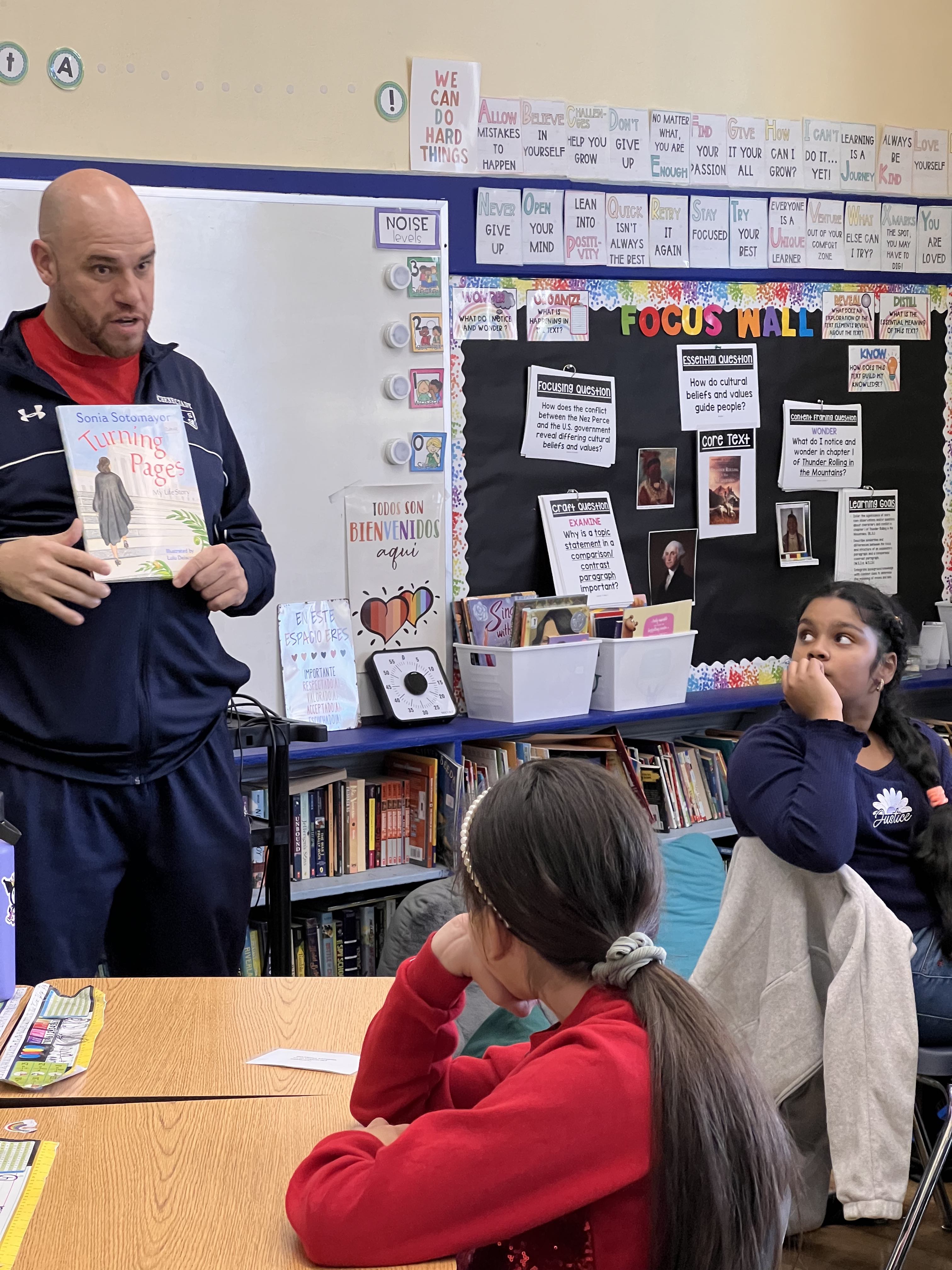 reading to elementary class
