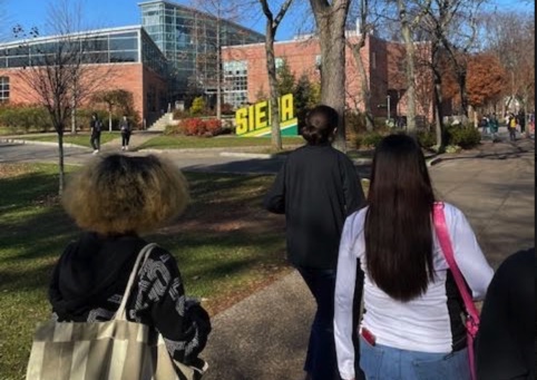 Photo: SHS Students College Visit