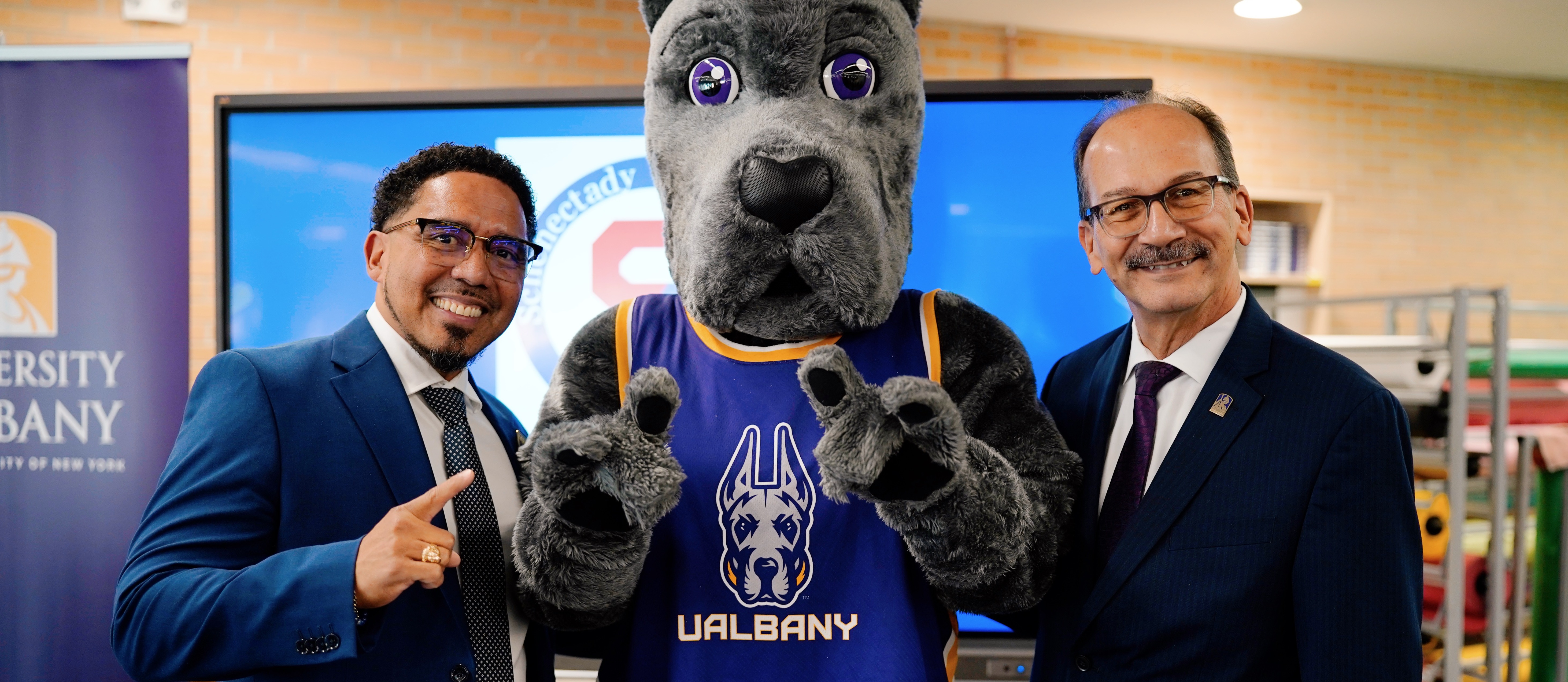 Ualbany