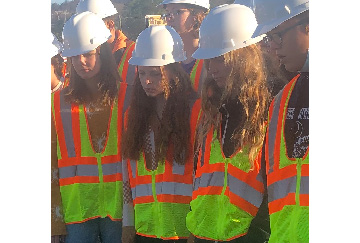 Park Middle School students visit WV DOT Bridge Construction Site.