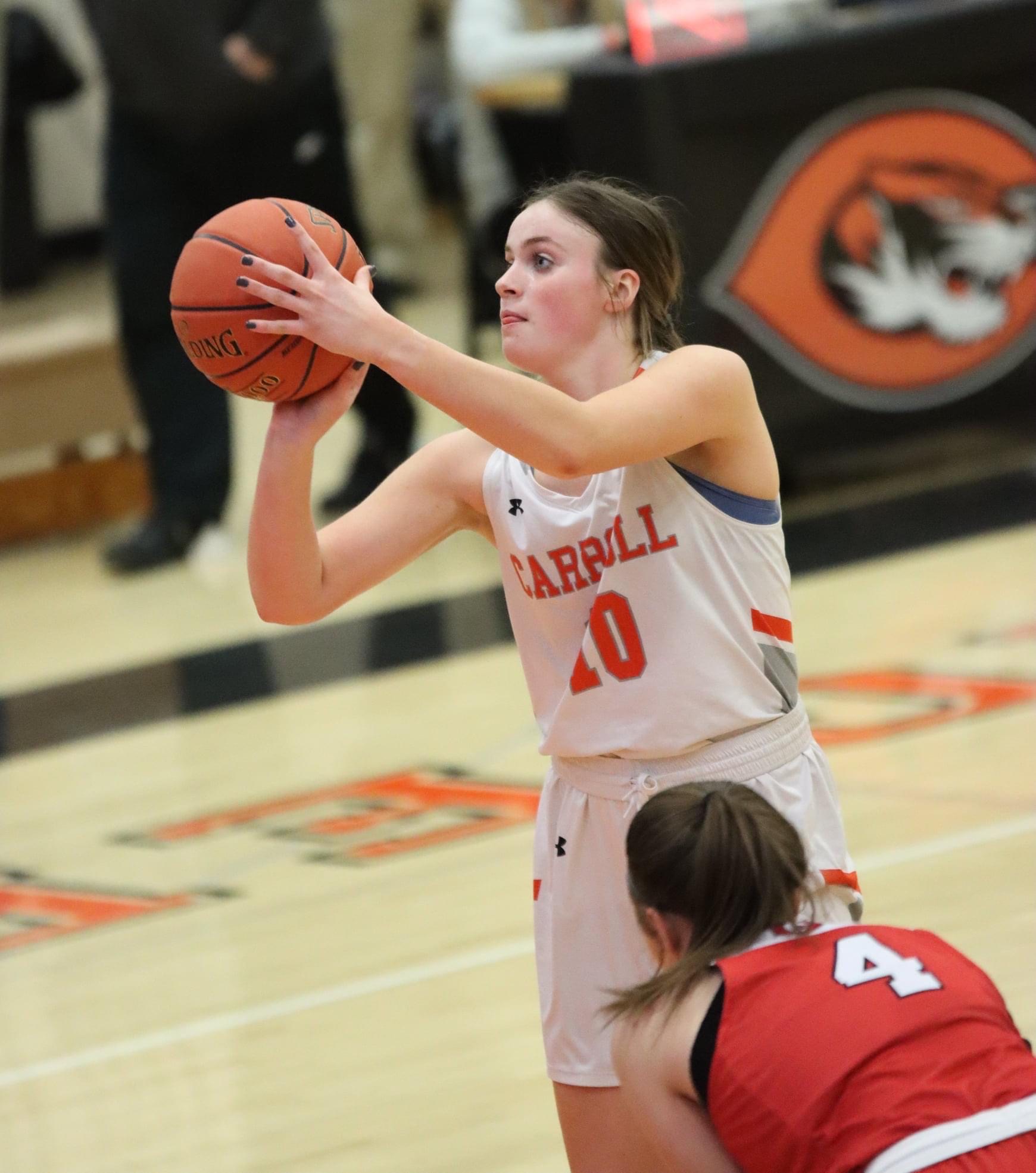 girl shooting free throw