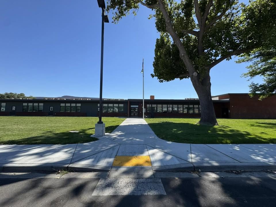 Whitstran Elementary Building 